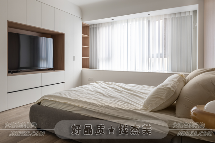 大連裝修潮流趨勢(shì)之現(xiàn)代簡(jiǎn)約案例賞析典雅素凈溫潤(rùn)空間9.png